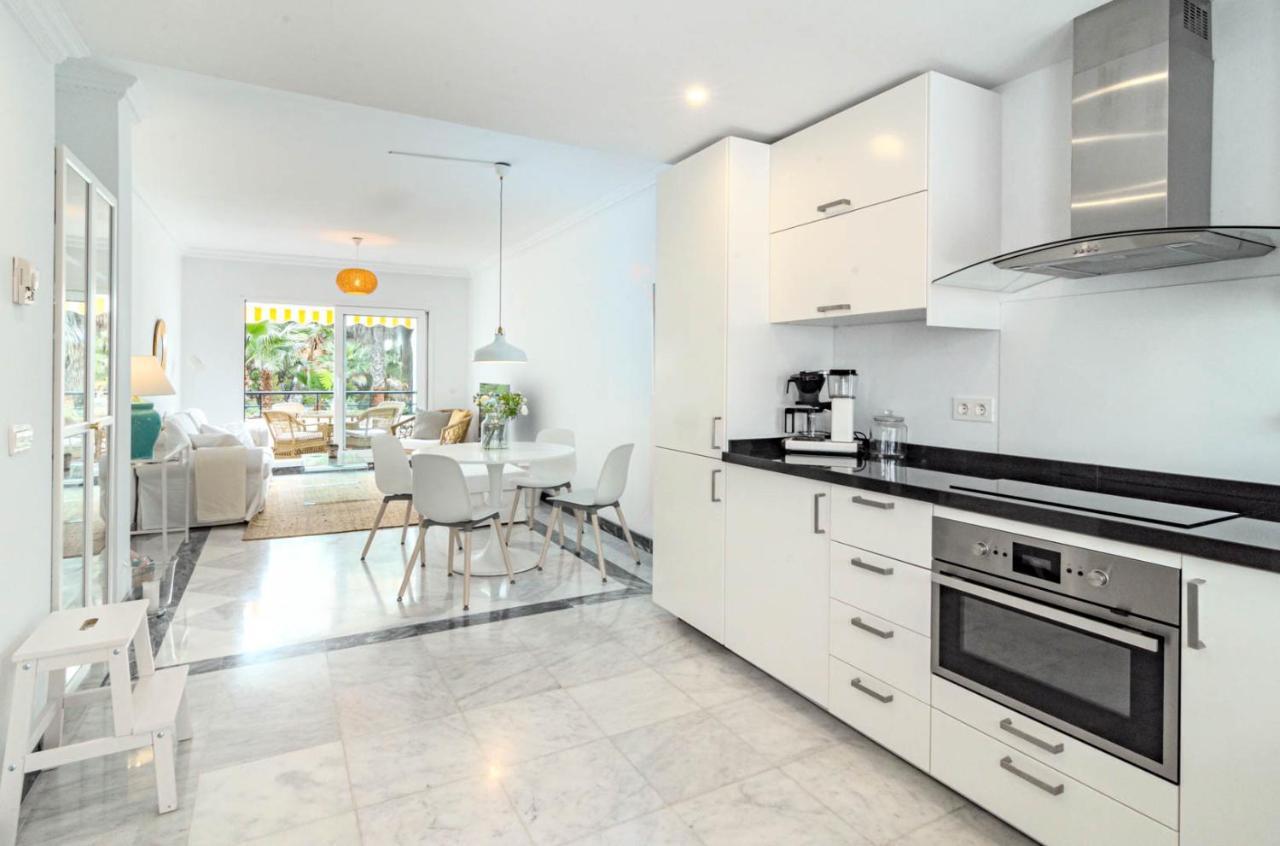 Contemporary 2br Apt With Terrace In Nueva Andalucia 'the Golf Valley' Apartemen