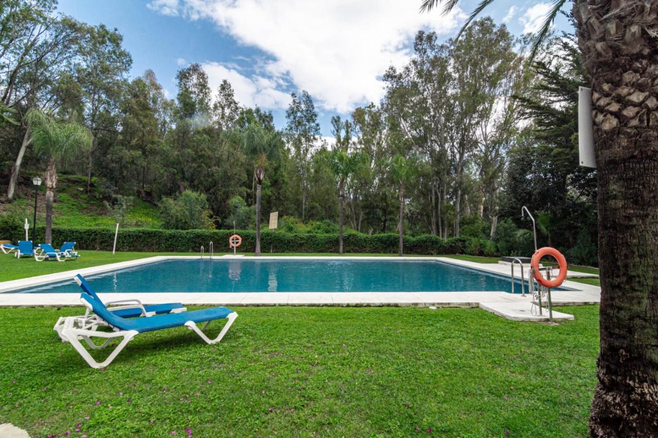 Apartemen Contemporary 2br Apt With Terrace In Nueva Andalucia 'the Golf Valley' Marbella
